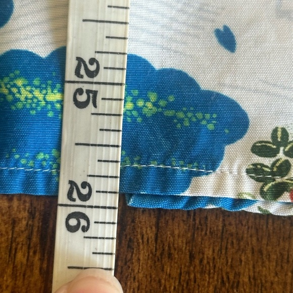 Vintage Japanese Print Top with Mandarin Collar and Frog Closures, Size M - Picture 10 of 11